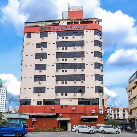Grand Supreme Hotel Kuching Extérieur photo