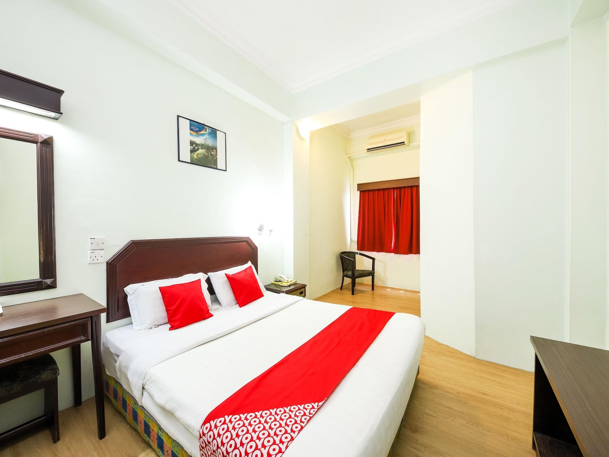 Grand Supreme Hotel Kuching Extérieur photo
