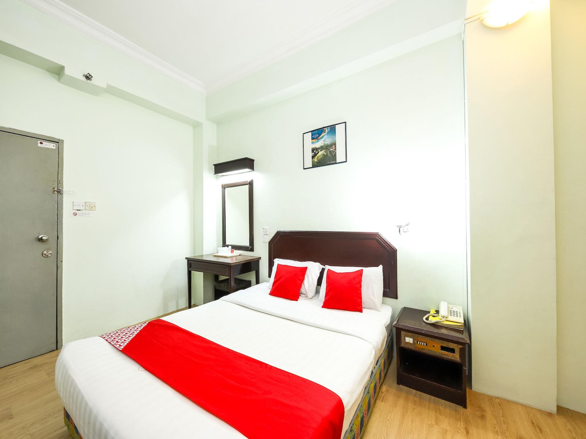 Grand Supreme Hotel Kuching Extérieur photo
