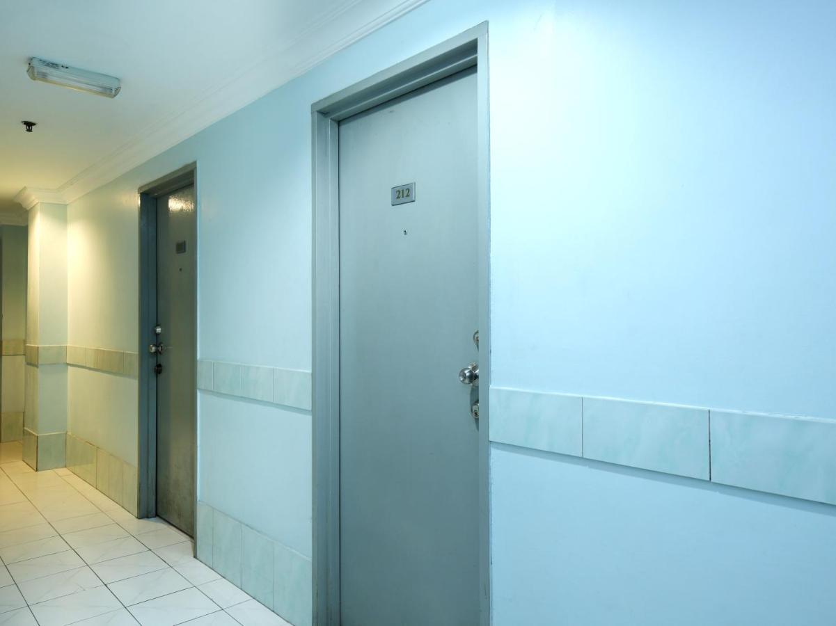 Grand Supreme Hotel Kuching Extérieur photo
